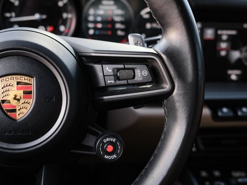 Used 2021 Porsche 911 Carrera w/ Premium Package image 20