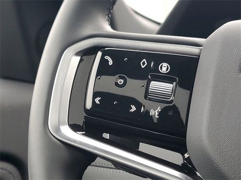 Used 2025 Land Rover Discovery Sport Dynamic SE image 27