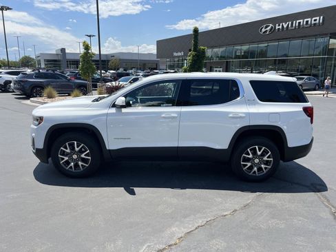 Used 2023 GMC Acadia SLE AWD/4WD image 12