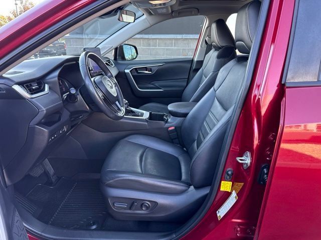 Used 2023 Toyota RAV4 XLE Premium AWD/4WD image 24