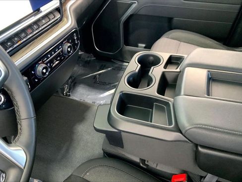 Used 2026 Chevrolet Silverado 1500 RST image 17