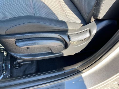 Used 2025 Kia Soul LX w/ LX Technology Package image 31