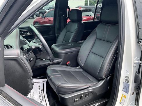 Used 2023 Chevrolet Suburban RST w/ Luxury Package AWD/4WD image 22