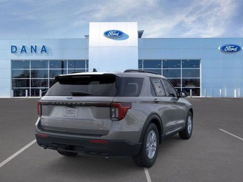 New 2025 Ford Explorer Active image 8