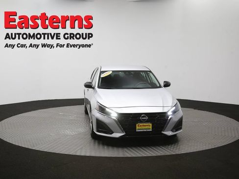 Used 2024 Nissan Altima 2.5 S FWD image 51