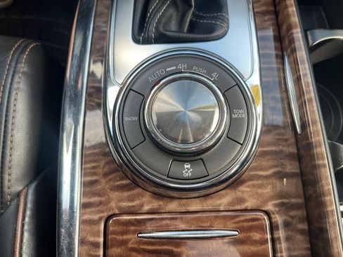 Used 2019 Nissan Armada SL w/ Premium Package image 28