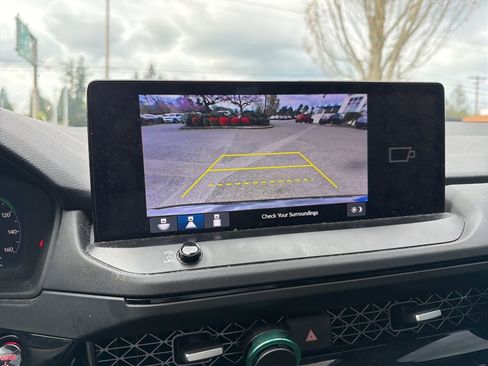 Used 2023 Honda Accord Sport image 9