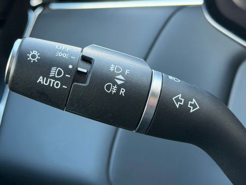 Used 2024 Land Rover Range Rover Sport Dynamic SE image 13