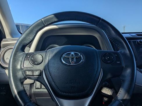 Used 2016 Toyota RAV4 XLE image 25