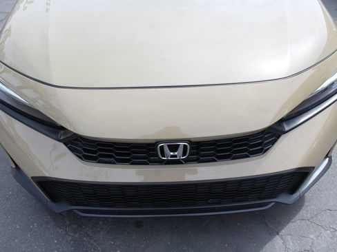 Used 2025 Honda Civic Sport image 9