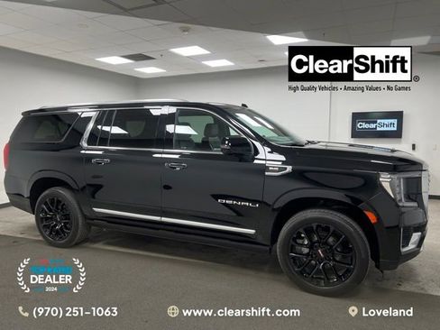 Used 2022 GMC Yukon XL Denali AWD/4WD image 1