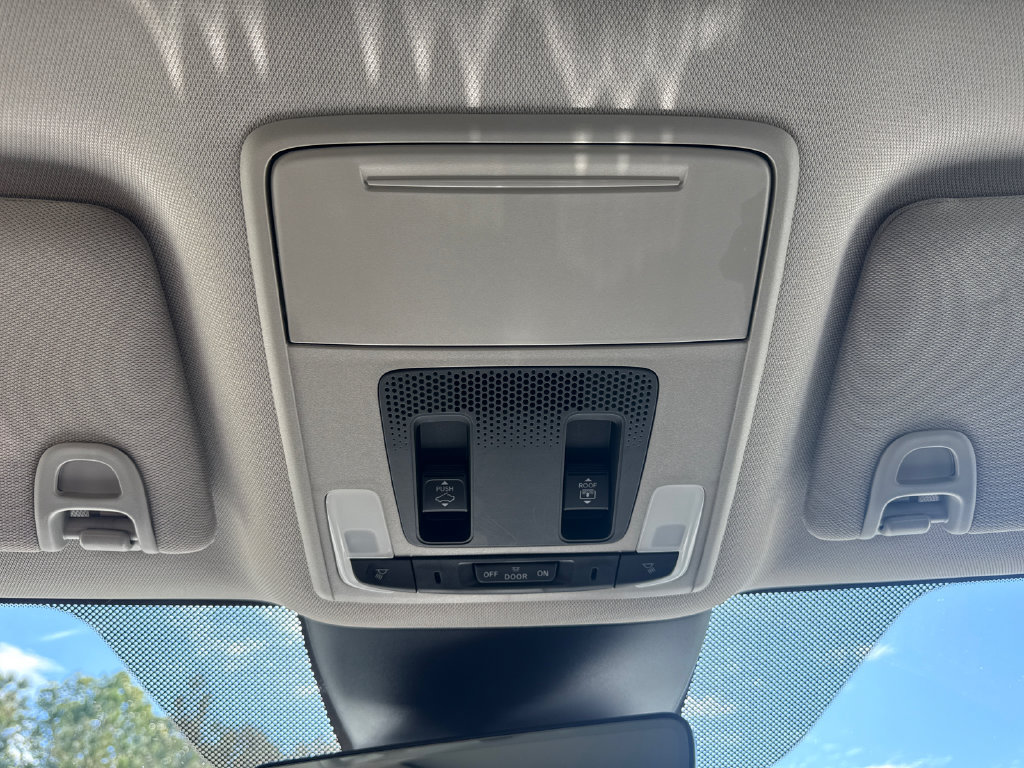 Certified 2025 Honda Pilot Touring image 28