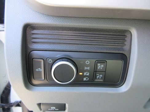 Used 2024 Ford F350 XL image 18