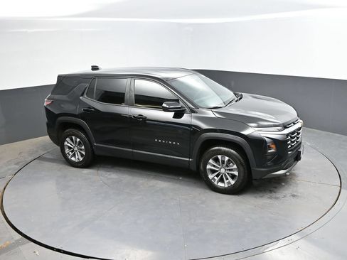 Used 2025 Chevrolet Equinox LT FWD image 23