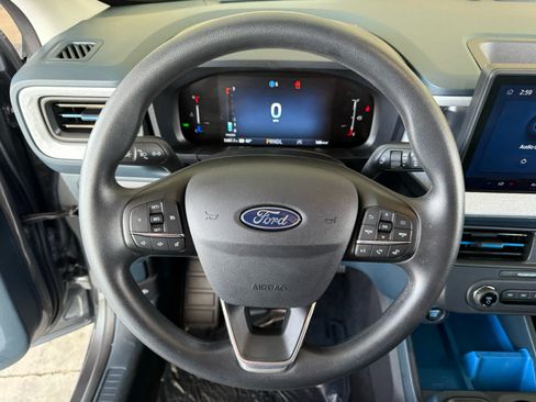 Used 2026 Ford Maverick XLT AWD/4WD image 2