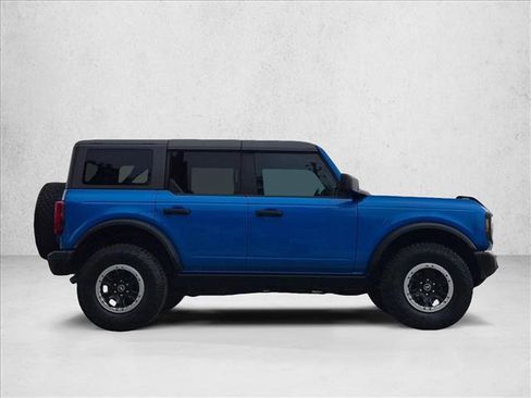 Used 2023 Ford Bronco Black Diamond w/ Sasquatch Package AWD/4WD image 4