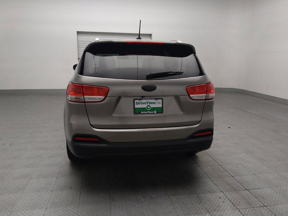 Used 2017 Kia Sorento AWD image 6
