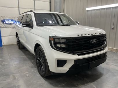 Used 2025 Ford Expedition Max Platinum w/ Stealth Appearance Package