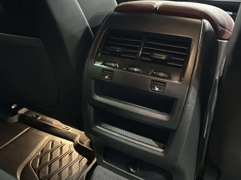 Used 2024 BMW X6 xDrive40i AWD/4WD image 13