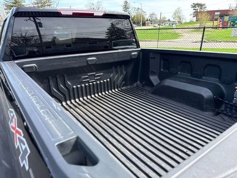 Used 2022 Chevrolet Silverado 1500 RST w/ LPO, Dark Essentials Package AWD/4WD image 6