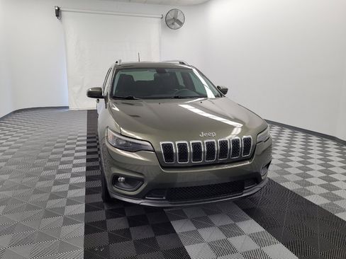 Used 2020 Jeep Cherokee Latitude Plus w/ Mopar Interior Package FWD image 14