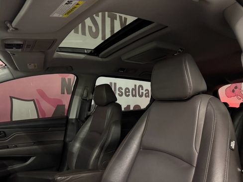 Used 2018 Honda Odyssey EX-L image 19