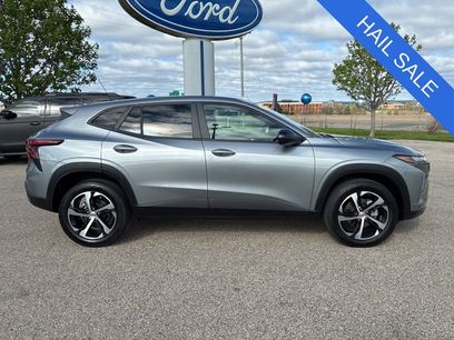 Used 2025 Chevrolet Trax RS w/ Driver Confidence Package