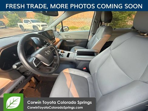 Used 2023 Toyota Sienna XLE w/ XLE Plus Package AWD/4WD image 12