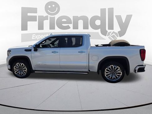 Used 2023 GMC Sierra 1500 Denali Ultimate AWD/4WD image 8