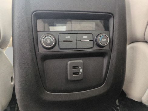 Used 2023 Buick Enclave Essence w/ Experience Buick Package AWD/4WD image 23