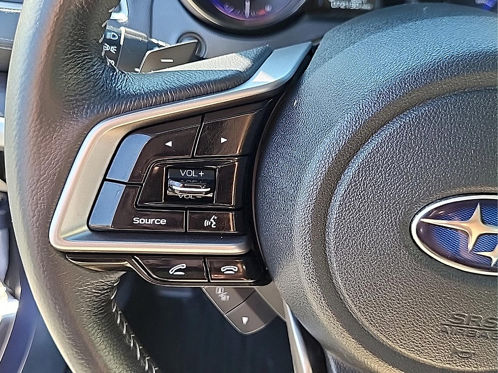 Used 2018 Subaru Legacy 3.6R Limited AWD/4WD image 18