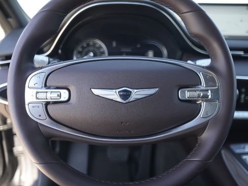 Used 2022 Genesis GV70 2.5T w/ Advanced Package image 12