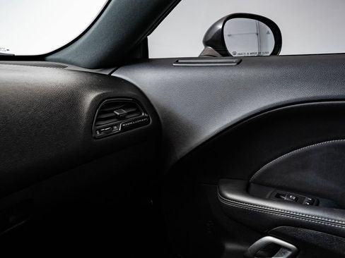 Used 2017 Dodge Challenger R/T Scat Pack w/ Leather Interior Group RWD image 35