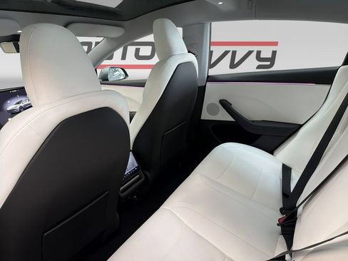 Used 2025 Tesla Model 3 Long Range RWD image 16