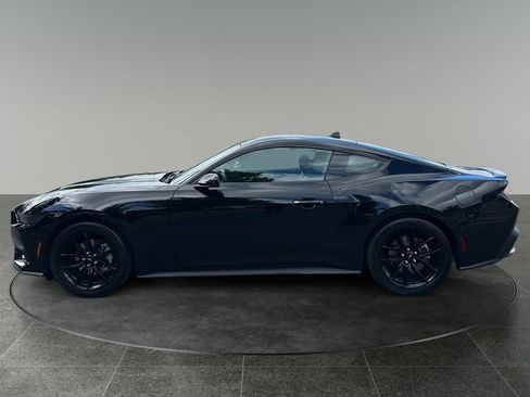 Used 2025 Ford Mustang Premium RWD image 5