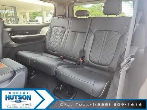 New 2024 Jeep Grand Wagoneer Series III w/ HD Trailer Tow Package image 13