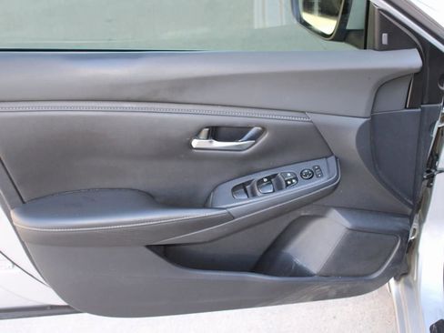 Used 2022 Nissan Sentra SV w/ All-Weather Package image 18