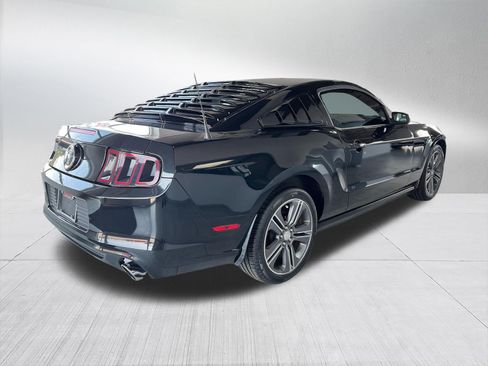 Used 2014 Ford Mustang Coupe w/ V6 Performance Package RWD image 4