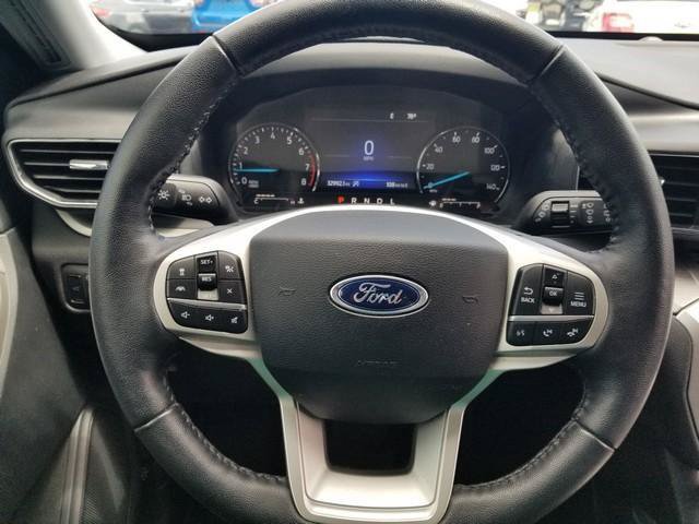 Used 2021 Ford Explorer XLT w/ Equipment Group 202A AWD/4WD image 25