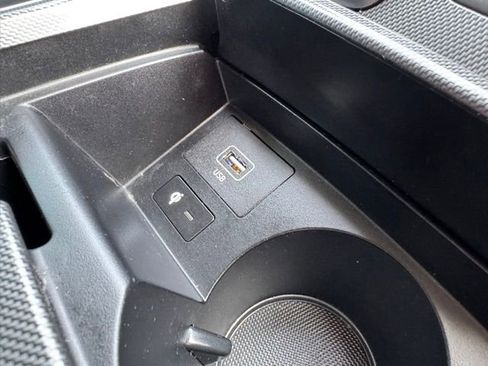 Used 2021 Hyundai Santa Fe Limited image 54