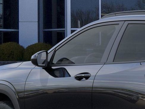 New 2026 Chevrolet Trax LT w/ Sunroof Package image 12