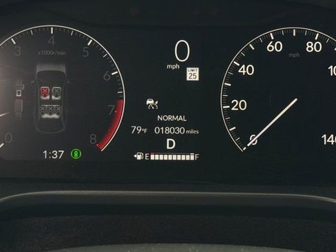 Certified 2025 Honda HR-V Sport image 32