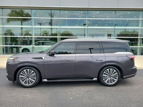 Certified 2025 INFINITI QX80 Luxe AWD/4WD image 7