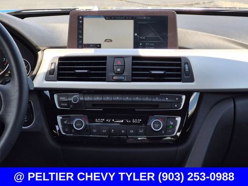 Used 2018 BMW 320i xDrive Sedan AWD/4WD image 38