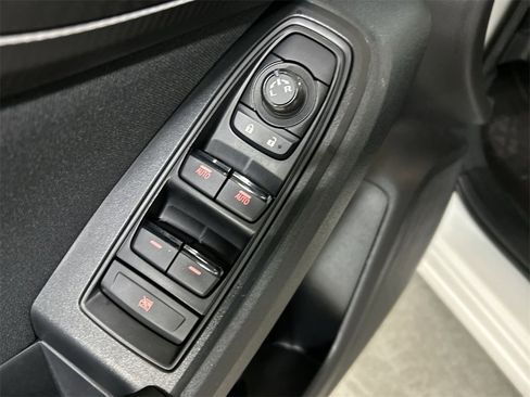 Used 2020 Subaru Impreza 2.0i image 16