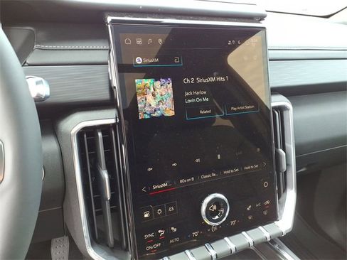 New 2026 GMC Acadia Elevation w/ Elevation Premium Package image 13