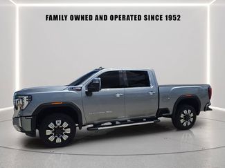 Used 2025 GMC Sierra 3500 Denali w/ Denali Reserve Package AWD/4WD video 1