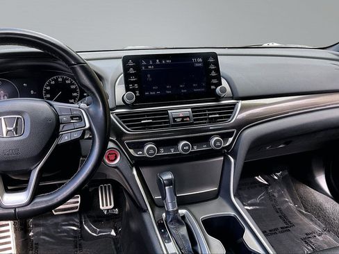 Used 2021 Honda Accord Sport image 6