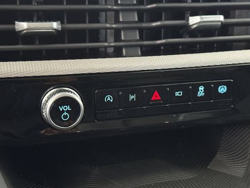 New 2026 Ford Explorer Active RWD image 23
