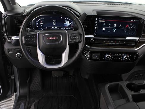 Used 2023 GMC Sierra 1500 SLE AWD/4WD image 10